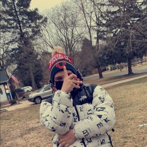 Meet your Posher, George